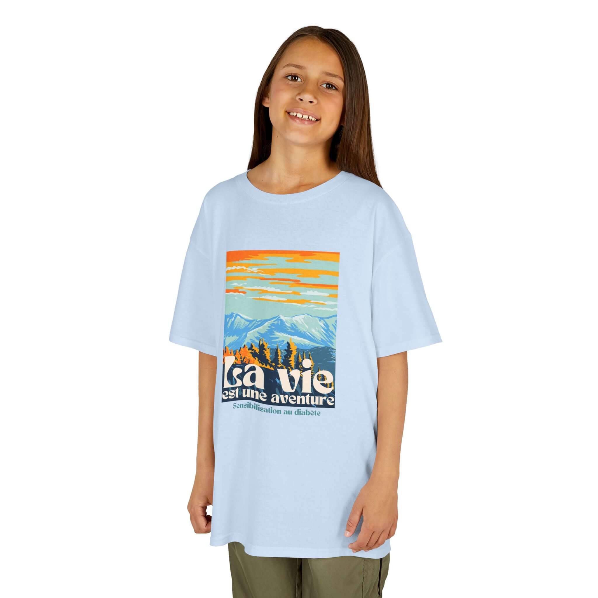 The Diabuddies Store Life is an Adventure, Mountains (French) - Kids Tee Life is an Adventure, Mountains (French) - Kids Tee: Inspire your little explorer with our "La vie est une aventure" Kids Tee! This super soft and comfortable t-shirt is perfect for