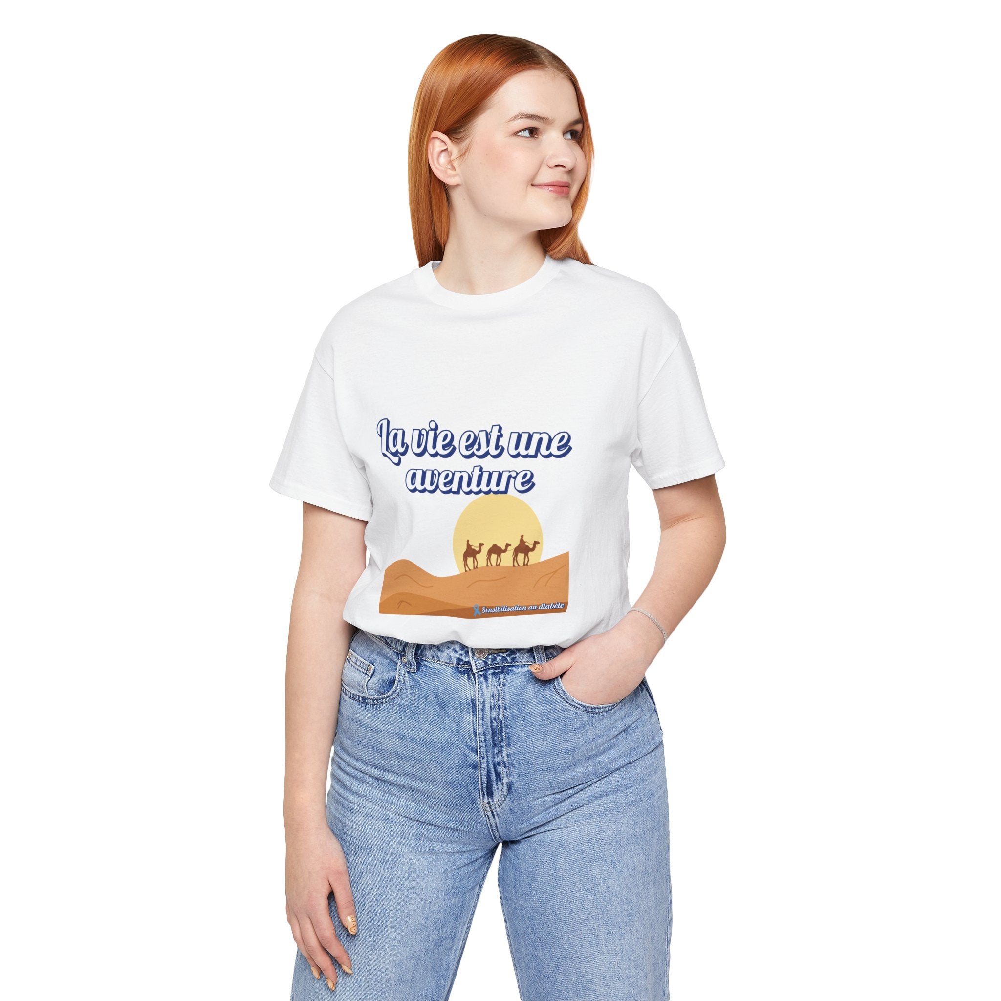 Life is an Adventure (French) - Unisex Tee The Diabuddies Store T-Shirts $30.27