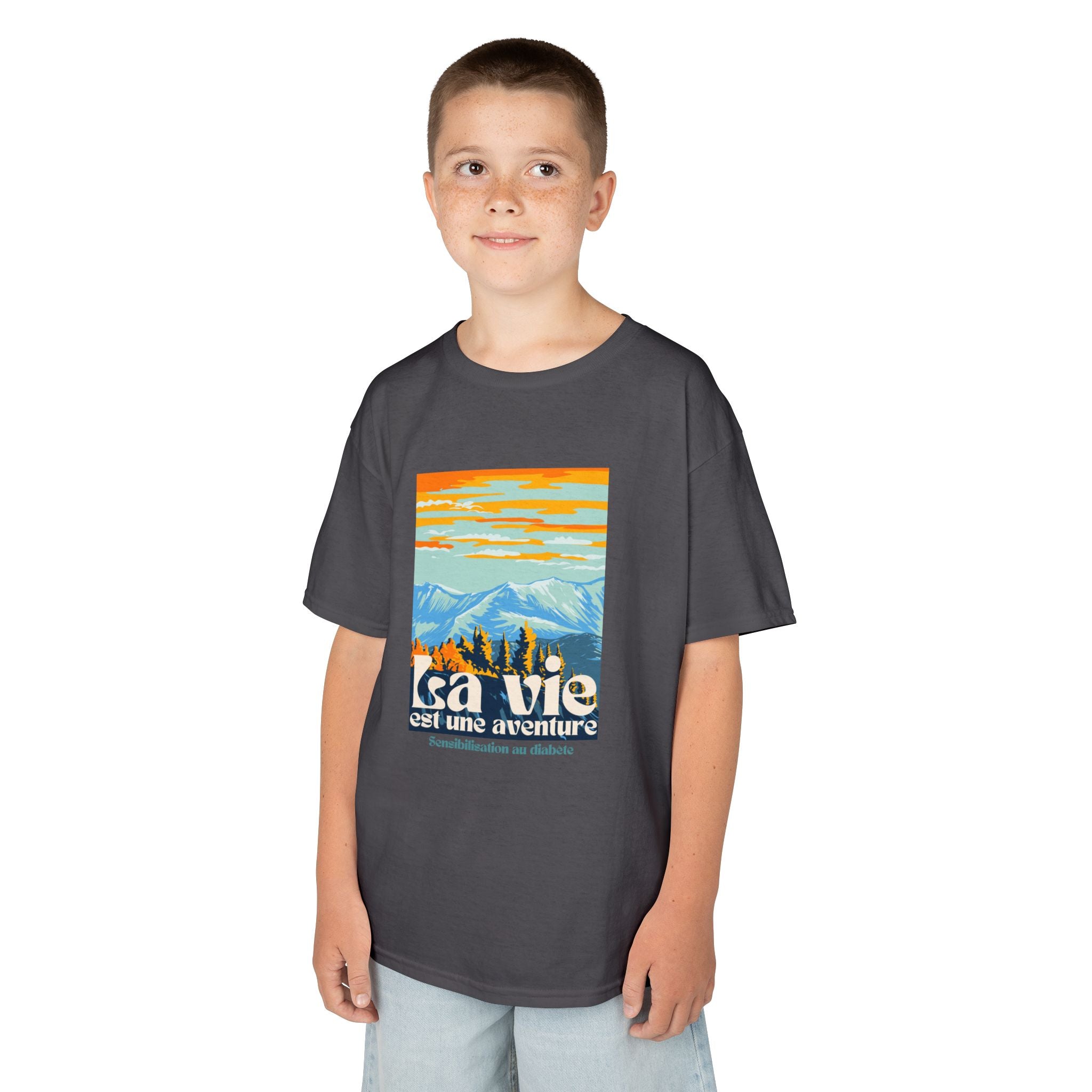 The Diabuddies Store Life is an Adventure, Mountains (French) - Kids Tee Life is an Adventure, Mountains (French) - Kids Tee: Inspire your little explorer with our "La vie est une aventure" Kids Tee! This super soft and comfortable t-shirt is perfect for