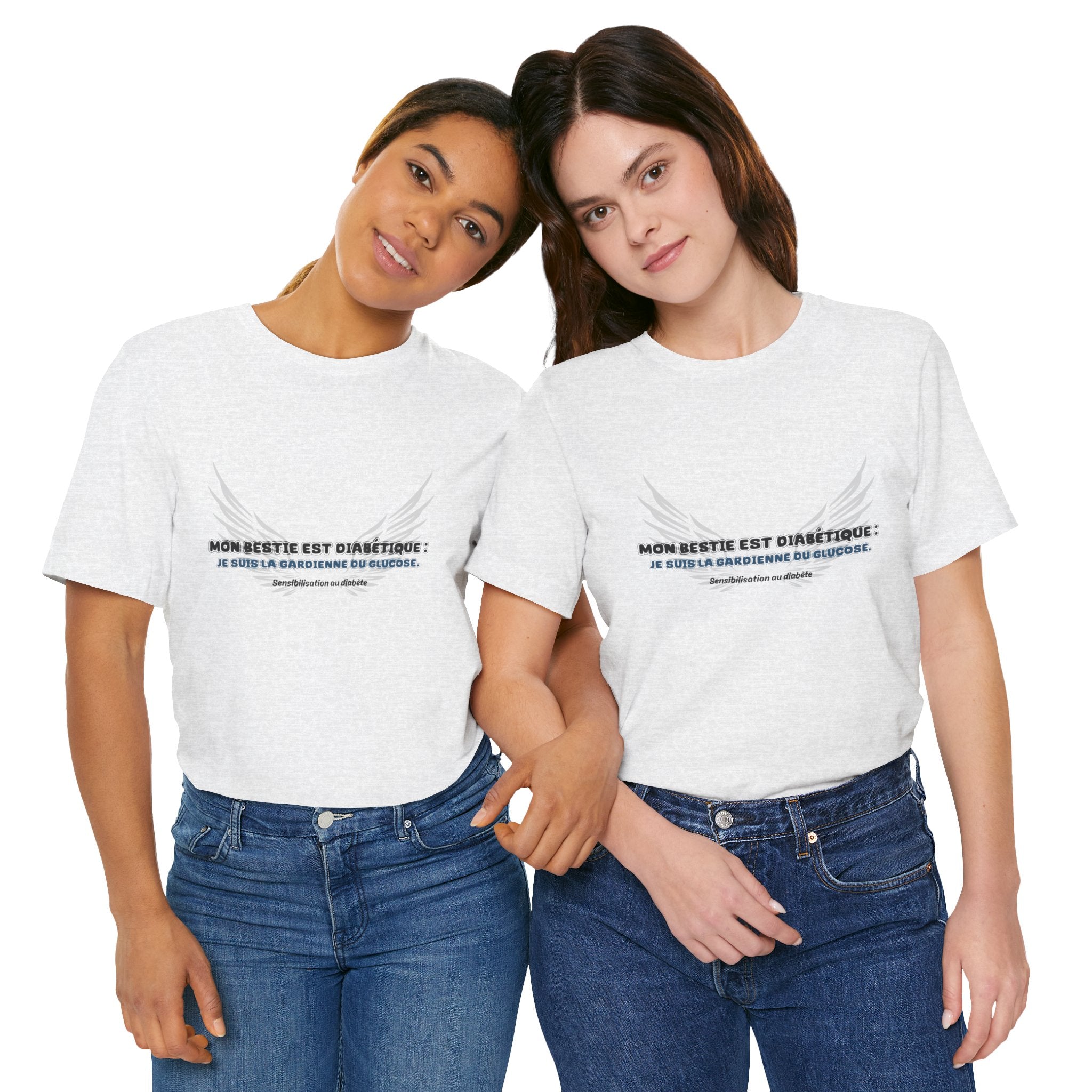 The Diabuddies Store My Bestie is Diabetic (French / Mon bestie, Guardienne) - Unisex Tee My Bestie is Diabetic (French / Mon bestie, Guardienne) - Unisex Tee: Celebrate your vital role! A proud declaration of your commitment and unique connection. T-Shir