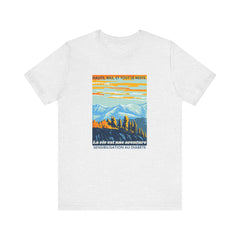 The Diabuddies Store Life is an Adventure, Highs & Lows (French) - Unisex Tee Life is an Adventure, Highs & Lows (French) - Unisex Tee: Embrace every twist and turn of your journey with our Diabetes: Life is an Adventure - French Unisex Tee. Designed for