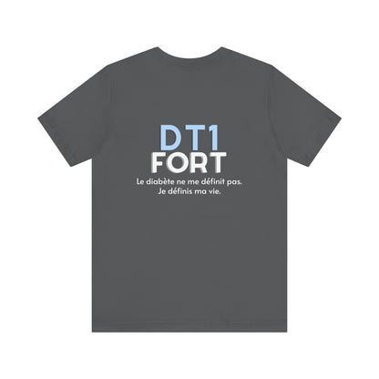 The Diabuddies Store T1D Strong (French) - Unisex Tee T1D Strong (French) - Unisex Tee: Wear your strength. This T1D Strong French tee sends a powerful message: "Le diabète ne me définit pas. Je définis ma vie." It's more than a shirt; it's a statement of